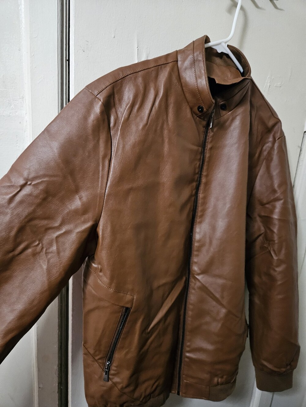 Men's Tan Leather Bomber Jacket - Zip Front